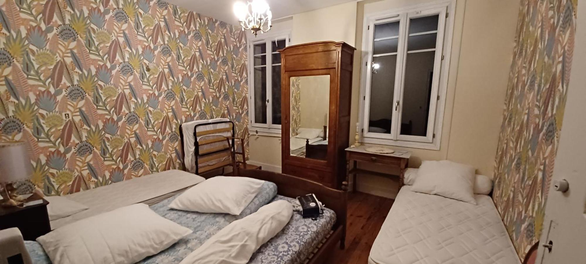 Chez Virginie - Chambre Du Bourg Лурд Екстериор снимка